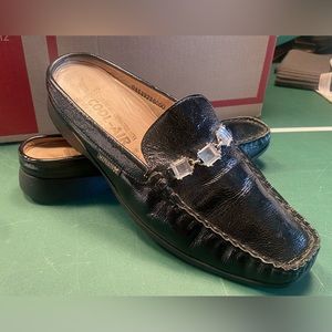 Mephisto black patent Leather mules loafers size 8.5